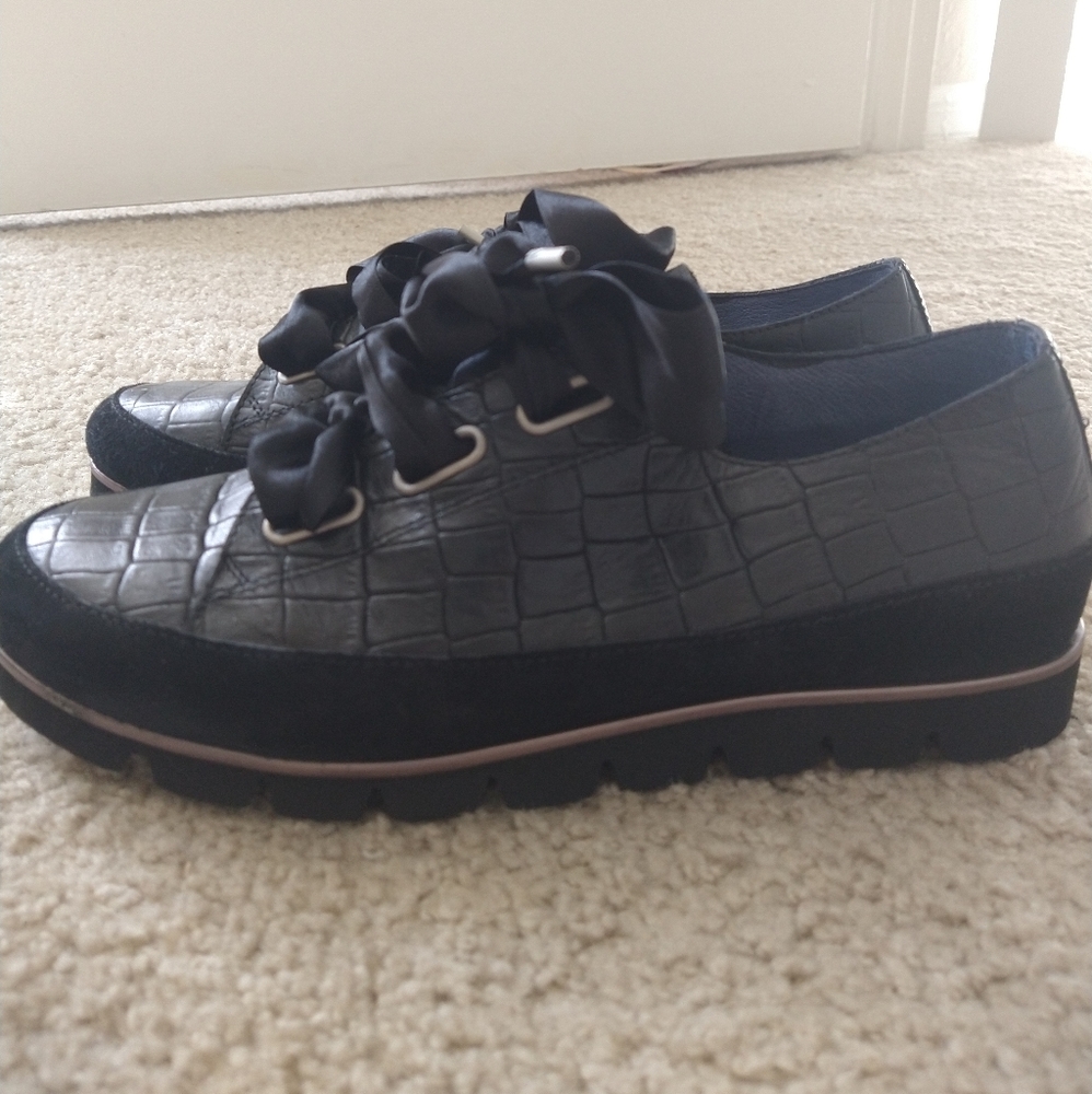 Unity inDiversity leather shoes size 40 women, made in Partugal.